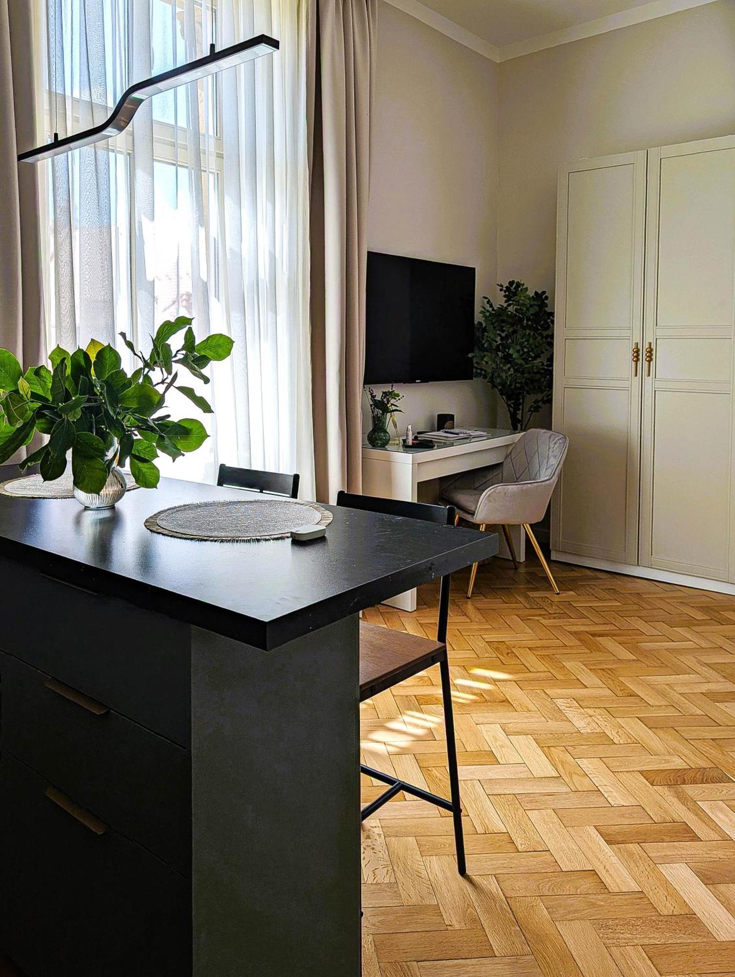 Apartment In Historic Center, Quiet Area, Ac 锡比乌 外观 照片